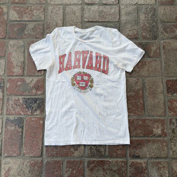 Harvard Veritas T-Shirt Cream Red Print Size S - Picture 1 of 4